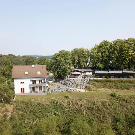 Wohnfuehloasen In Laendlicher Idylle Apartament Weitersburg